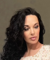 Testimonial author - Holly